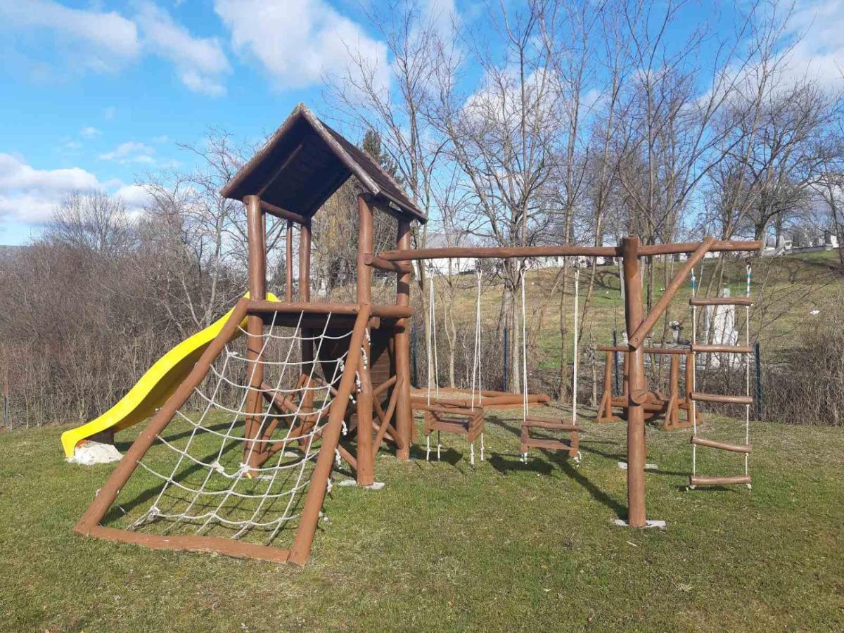 Margareta Apartman Es Ueduelohaz Богач Екстер'єр фото
